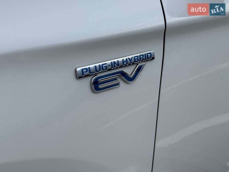 Позашляховик / Кросовер Mitsubishi Outlander 2018 в Києві фото 40 Позашляховик / Кросовер Mitsubishi Outlander 2018 в Києві