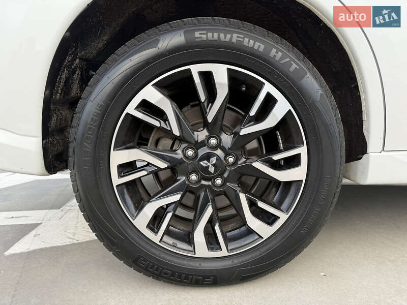 Позашляховик / Кросовер Mitsubishi Outlander 2018 в Києві фото 92 Позашляховик / Кросовер Mitsubishi Outlander 2018 в Києві