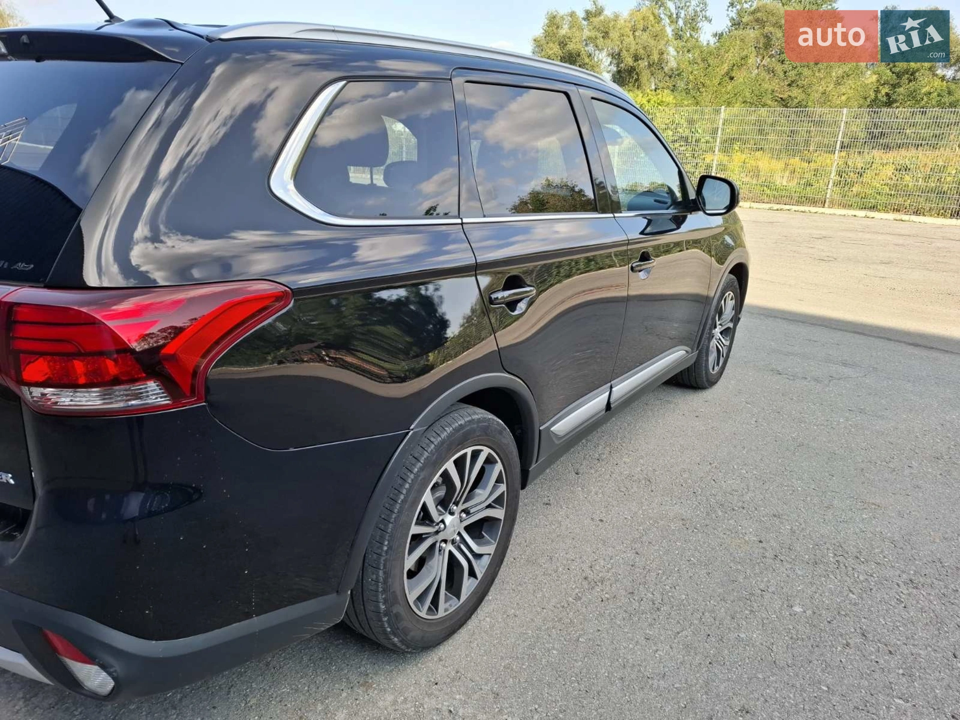 2015 Mitsubishi Outlander - мініатюра 7