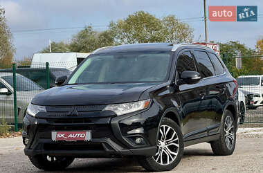 Позашляховик / Кросовер Mitsubishi Outlander 2018 в Києві Позашляховик / Кросовер Mitsubishi Outlander 2018 в Києві