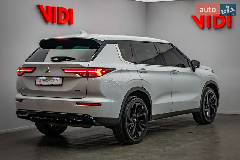 Позашляховик / Кросовер Mitsubishi Outlander 2023 в Києві фото 2 Позашляховик / Кросовер Mitsubishi Outlander 2023 в Києві