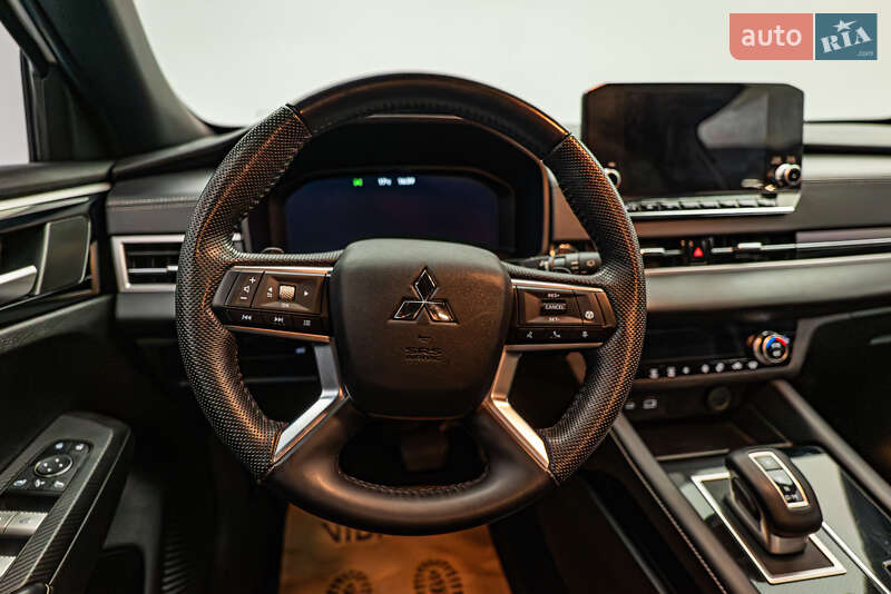 Позашляховик / Кросовер Mitsubishi Outlander 2023 в Києві фото 13 Позашляховик / Кросовер Mitsubishi Outlander 2023 в Києві
