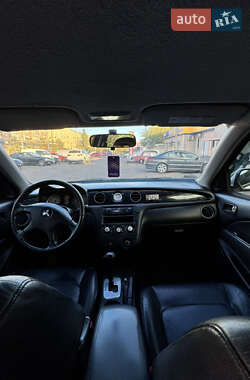 Внедорожник / Кроссовер Mitsubishi Outlander 2004 в  фото 22 Внедорожник / Кроссовер Mitsubishi Outlander 2004 в