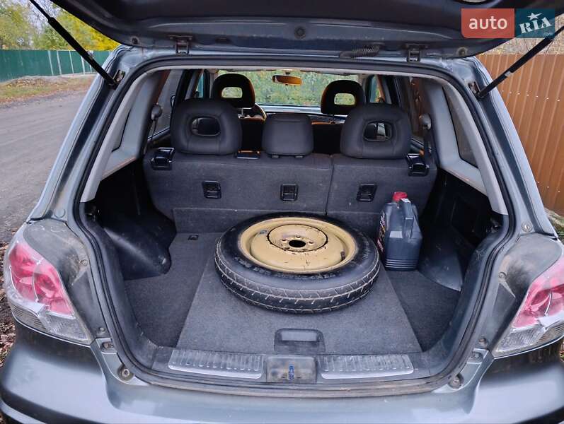 Внедорожник / Кроссовер Mitsubishi Outlander 2003 в Миргороде фото 12 Внедорожник / Кроссовер Mitsubishi Outlander 2003 в Миргороде