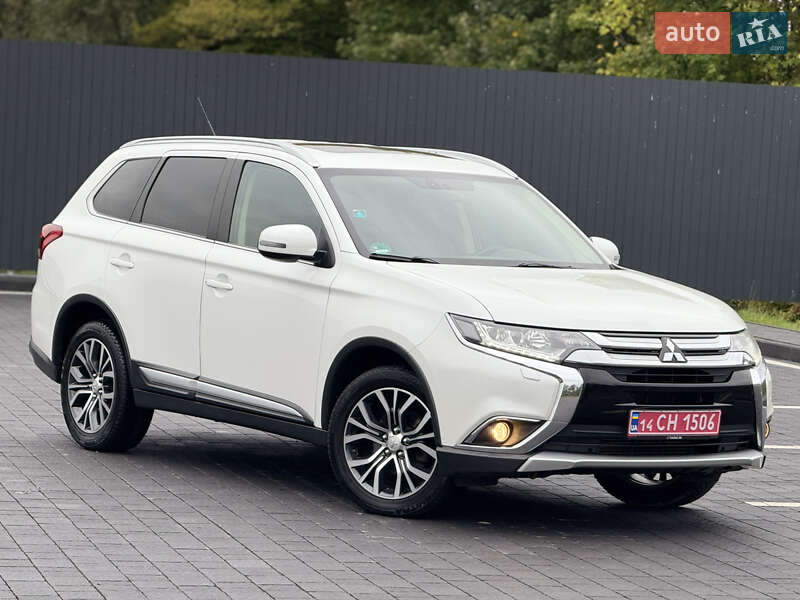 Позашляховик / Кросовер Mitsubishi Outlander 2016 в Самборі фото 17 Позашляховик / Кросовер Mitsubishi Outlander 2016 в Самборі