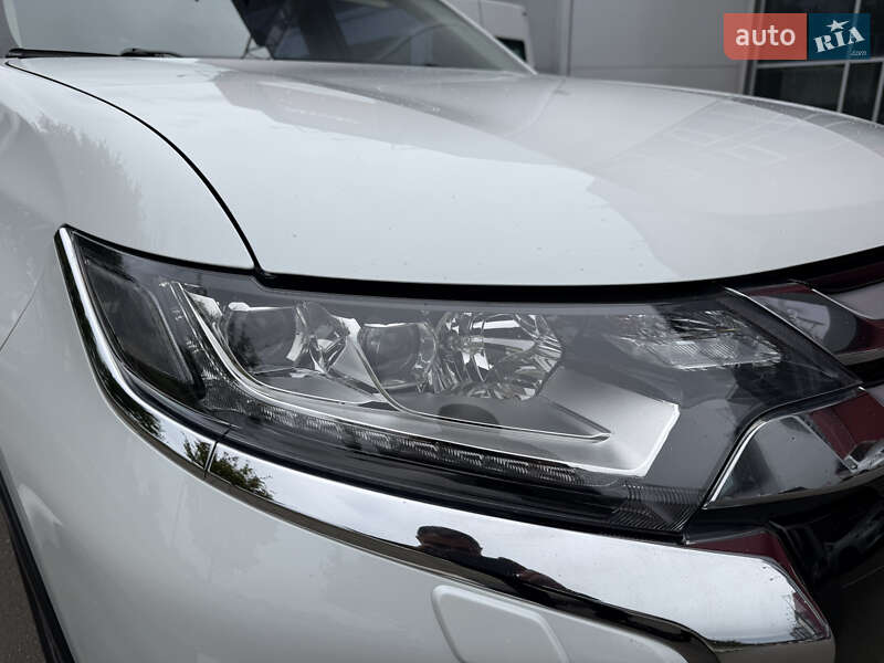Позашляховик / Кросовер Mitsubishi Outlander 2015 в Києві фото 16 Позашляховик / Кросовер Mitsubishi Outlander 2015 в Києві