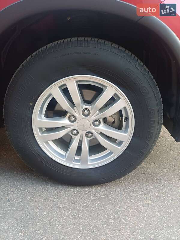 Позашляховик / Кросовер Mitsubishi Outlander 2019 в Києві фото 37 Позашляховик / Кросовер Mitsubishi Outlander 2019 в Києві