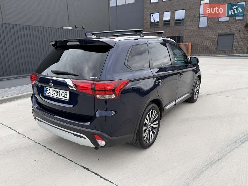 Позашляховик / Кросовер Mitsubishi Outlander 2021 в Кропивницькому фото 8 Позашляховик / Кросовер Mitsubishi Outlander 2021 в Кропивницькому