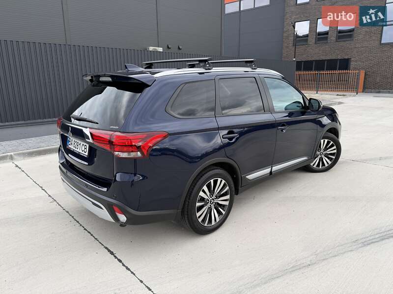 Позашляховик / Кросовер Mitsubishi Outlander 2021 в Кропивницькому фото 17 Позашляховик / Кросовер Mitsubishi Outlander 2021 в Кропивницькому