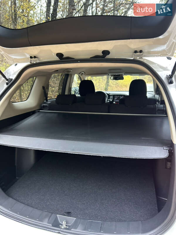 Внедорожник / Кроссовер Mitsubishi Outlander 2020 в Чернигове фото 20 Внедорожник / Кроссовер Mitsubishi Outlander 2020 в Чернигове