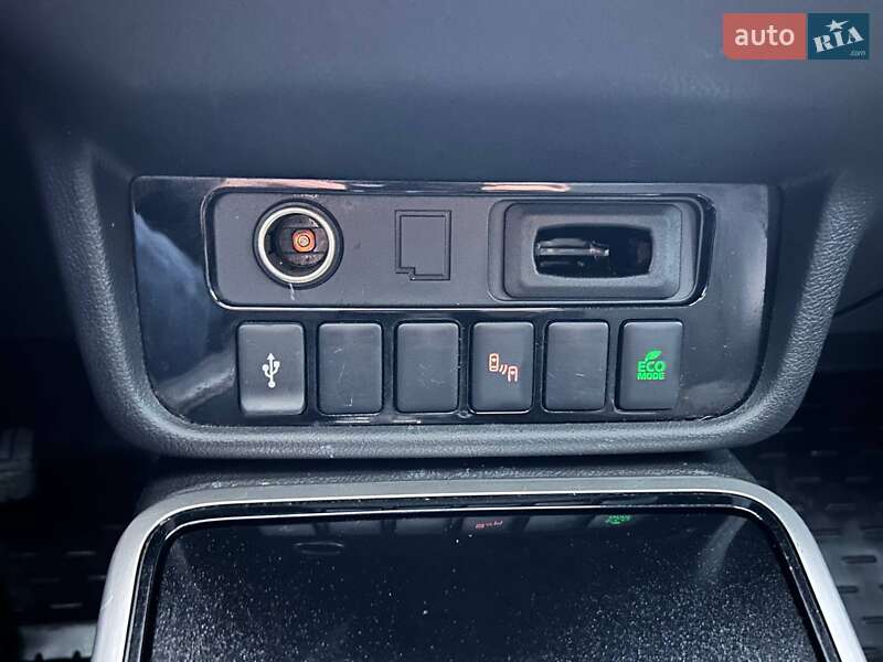 Позашляховик / Кросовер Mitsubishi Outlander 2020 в Одесі фото 28 Позашляховик / Кросовер Mitsubishi Outlander 2020 в Одесі
