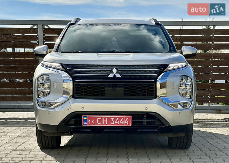 Позашляховик / Кросовер Mitsubishi Outlander 2022 в Стрию фото 35 Позашляховик / Кросовер Mitsubishi Outlander 2022 в Стрию