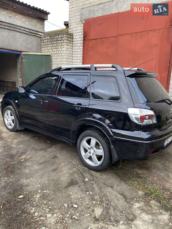 Позашляховик / Кросовер Mitsubishi Outlander 2006 в Конотопі