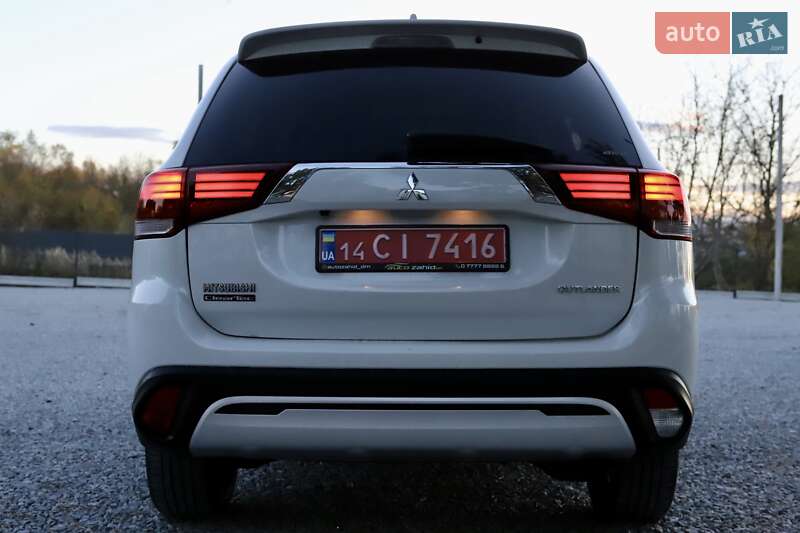 Внедорожник / Кроссовер Mitsubishi Outlander 2018 в Дрогобыче фото 6 Внедорожник / Кроссовер Mitsubishi Outlander 2018 в Дрогобыче