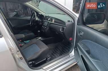 Позашляховик / Кросовер Mitsubishi Outlander 2007 в  фото 20 Позашляховик / Кросовер Mitsubishi Outlander 2007 в