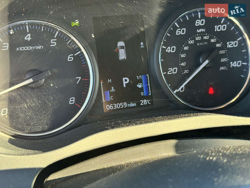 Внедорожник / Кроссовер Mitsubishi Outlander 2017 в Днепре фото 9 Внедорожник / Кроссовер Mitsubishi Outlander 2017 в Днепре