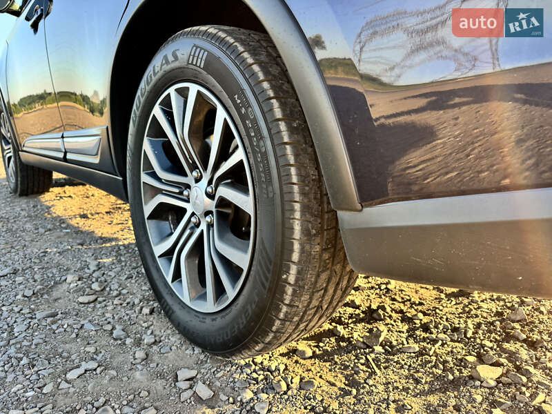 Внедорожник / Кроссовер Mitsubishi Outlander 2017 в Днепре фото 10 Внедорожник / Кроссовер Mitsubishi Outlander 2017 в Днепре