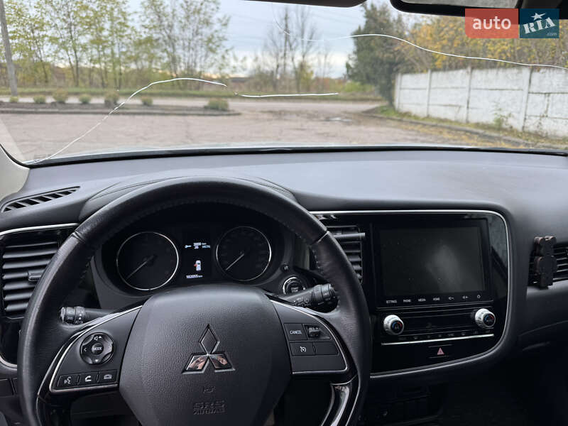 Позашляховик / Кросовер Mitsubishi Outlander 2020 в Кропивницькому фото 9 Позашляховик / Кросовер Mitsubishi Outlander 2020 в Кропивницькому