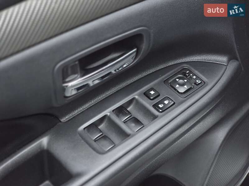 Позашляховик / Кросовер Mitsubishi Outlander 2013 в Харкові фото 25 Позашляховик / Кросовер Mitsubishi Outlander 2013 в Харкові