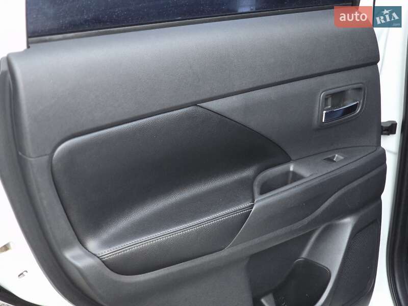 Позашляховик / Кросовер Mitsubishi Outlander 2013 в Харкові фото 28 Позашляховик / Кросовер Mitsubishi Outlander 2013 в Харкові