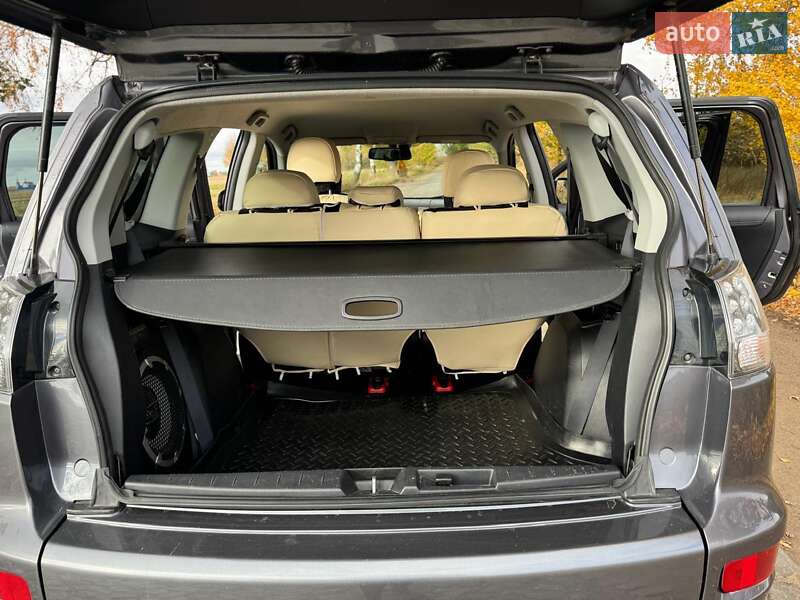 Внедорожник / Кроссовер Mitsubishi Outlander 2011 в Владимире фото 22 Внедорожник / Кроссовер Mitsubishi Outlander 2011 в Владимире