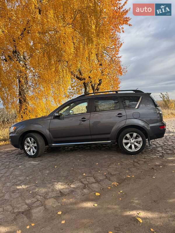 Внедорожник / Кроссовер Mitsubishi Outlander 2011 в Владимире фото 38 Внедорожник / Кроссовер Mitsubishi Outlander 2011 в Владимире