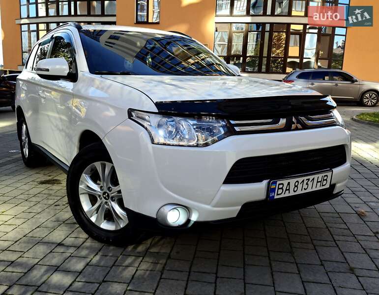 Внедорожник / Кроссовер Mitsubishi Outlander 2013 в Ивано-Франковске фото 8 Внедорожник / Кроссовер Mitsubishi Outlander 2013 в Ивано-Франковске
