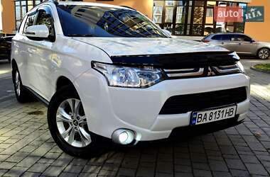 Позашляховик / Кросовер Mitsubishi Outlander 2013 в  фото 8 Позашляховик / Кросовер Mitsubishi Outlander 2013 в