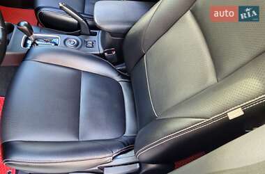 Позашляховик / Кросовер Mitsubishi Outlander 2013 в  фото 49 Позашляховик / Кросовер Mitsubishi Outlander 2013 в
