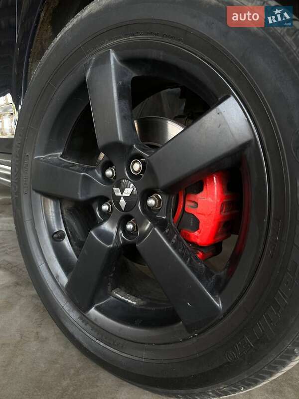 Внедорожник / Кроссовер Mitsubishi Outlander 2010 в Харькове фото 4 Внедорожник / Кроссовер Mitsubishi Outlander 2010 в Харькове