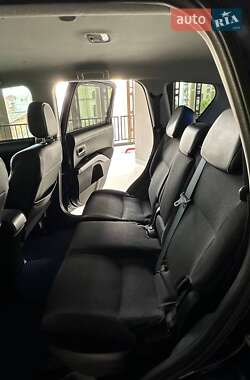 Позашляховик / Кросовер Mitsubishi Outlander 2010 в  фото 13 Позашляховик / Кросовер Mitsubishi Outlander 2010 в
