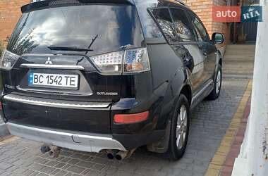 Позашляховик / Кросовер Mitsubishi Outlander 2008 в  фото 12 Позашляховик / Кросовер Mitsubishi Outlander 2008 в