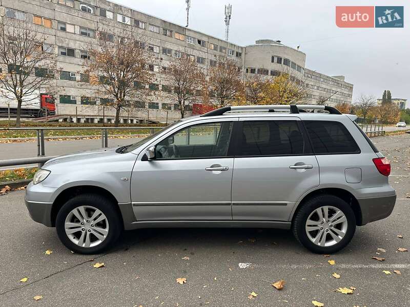 Внедорожник / Кроссовер Mitsubishi Outlander 2005 в Броварах фото 6 Внедорожник / Кроссовер Mitsubishi Outlander 2005 в Броварах