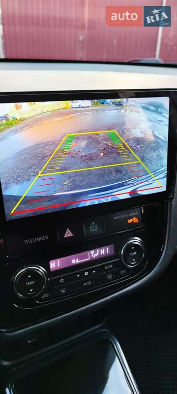 Внедорожник / Кроссовер Mitsubishi Outlander 2017 в Смеле