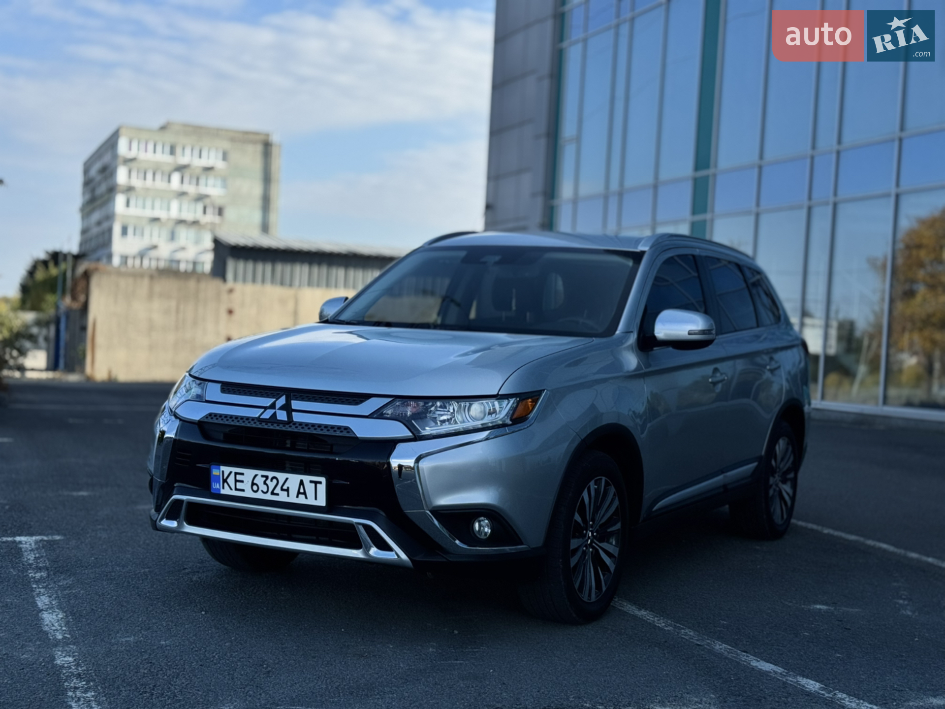 2020 Mitsubishi Outlander - мініатюра 17