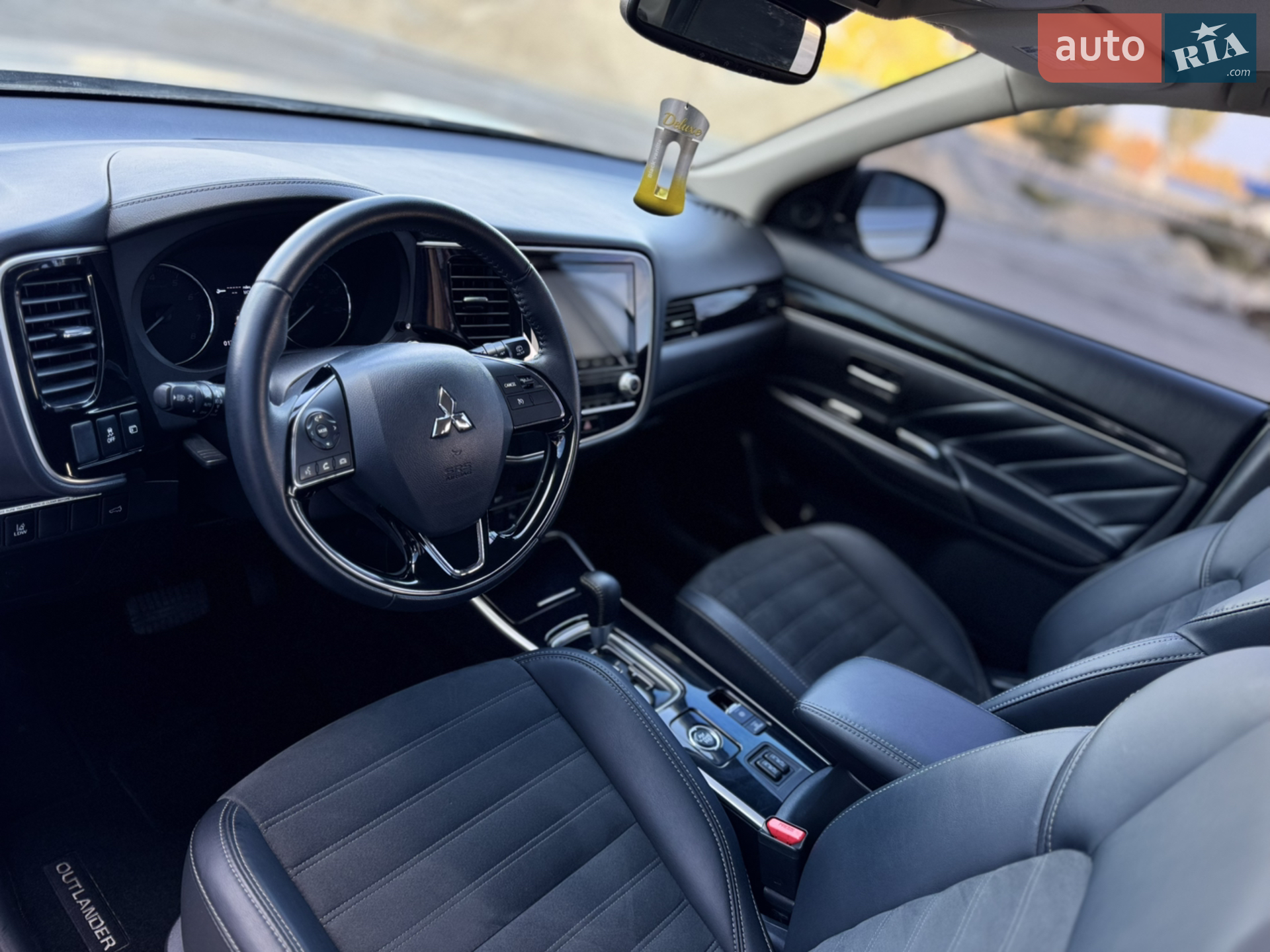 2020 Mitsubishi Outlander - мініатюра 27