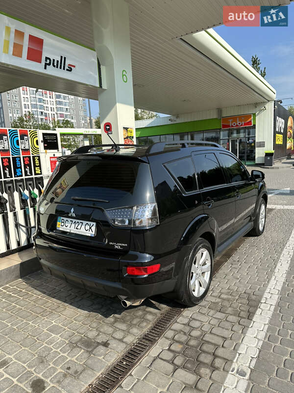 Позашляховик / Кросовер Mitsubishi Outlander 2011 в Львові фото 3 Позашляховик / Кросовер Mitsubishi Outlander 2011 в Львові