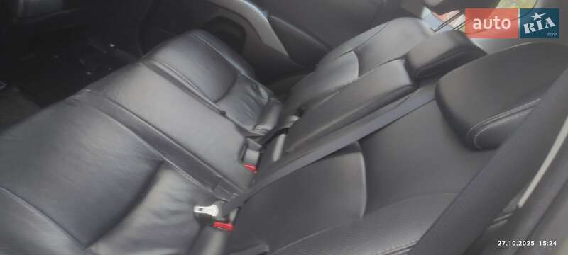 Позашляховик / Кросовер Mitsubishi Outlander 2010 в Києві
