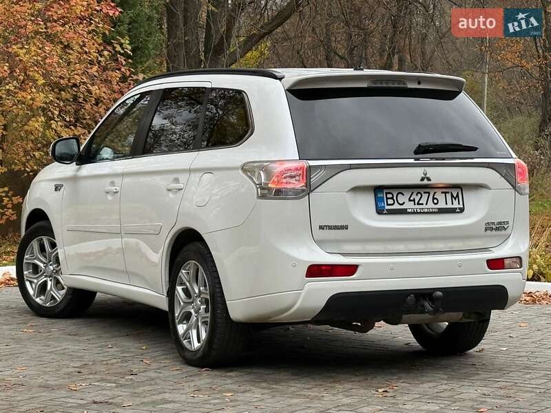 Внедорожник / Кроссовер Mitsubishi Outlander 2014 в Дрогобыче фото 19 Внедорожник / Кроссовер Mitsubishi Outlander 2014 в Дрогобыче