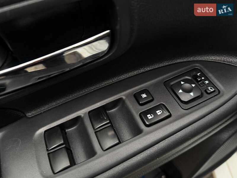 Внедорожник / Кроссовер Mitsubishi Outlander 2014 в Дрогобыче фото 33 Внедорожник / Кроссовер Mitsubishi Outlander 2014 в Дрогобыче