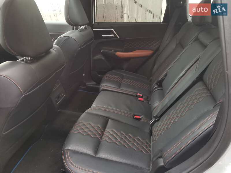 Позашляховик / Кросовер Mitsubishi Outlander 2023 в Полтаві фото 10 Позашляховик / Кросовер Mitsubishi Outlander 2023 в Полтаві