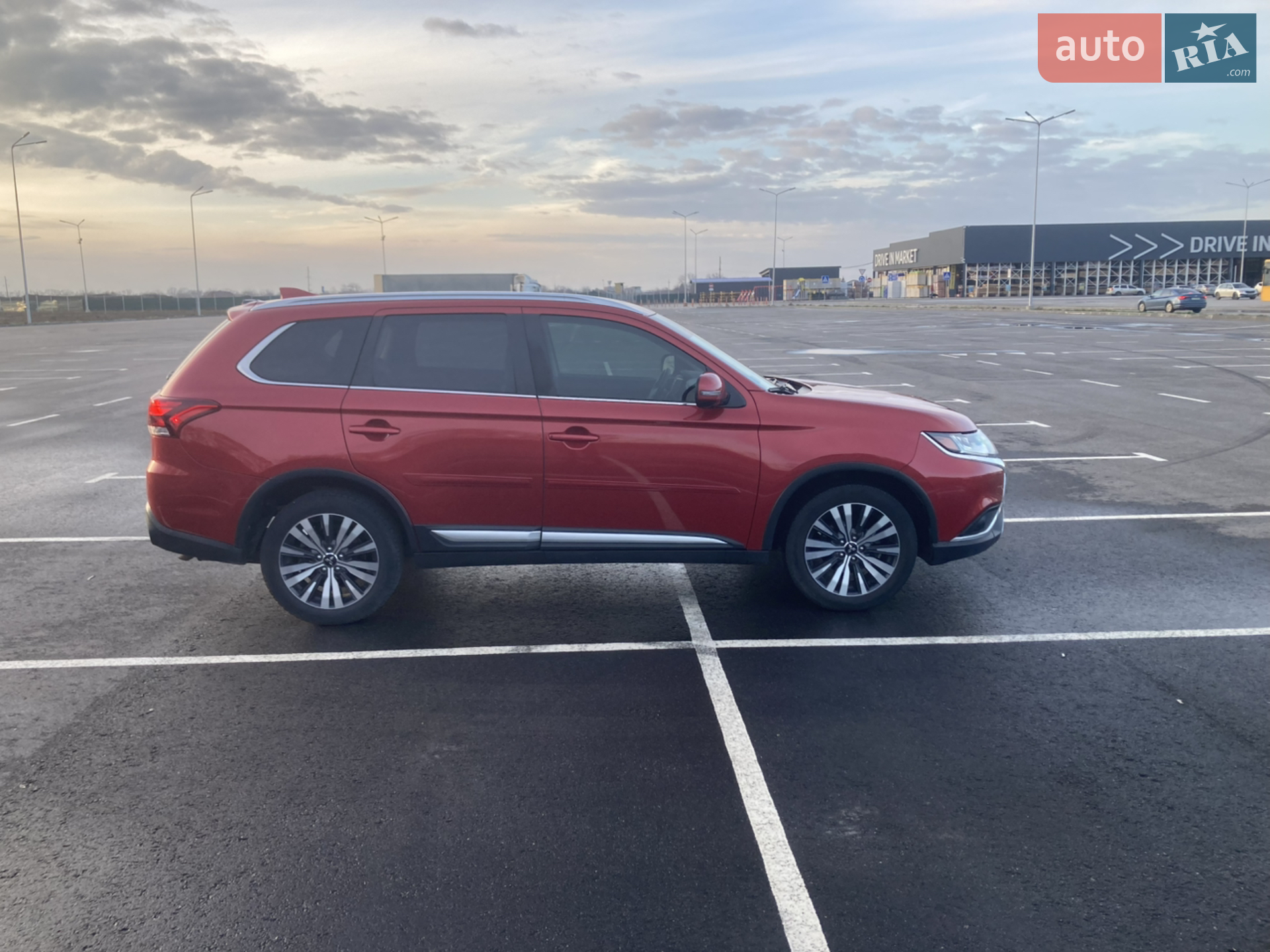 2018 Mitsubishi Outlander - мініатюра 9