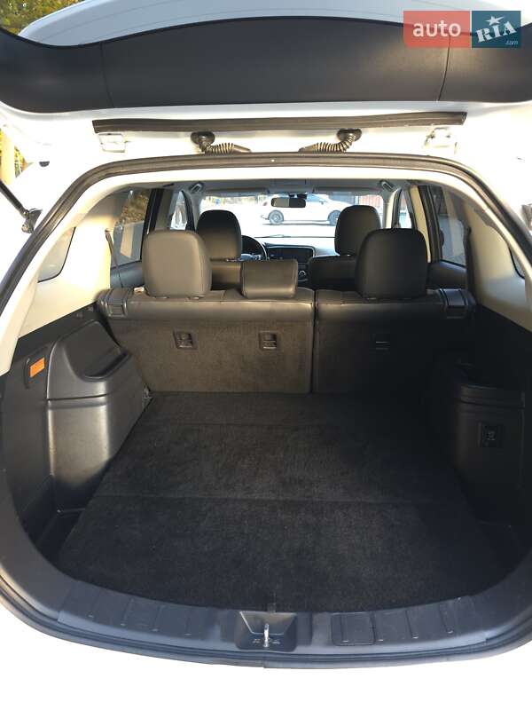 Позашляховик / Кросовер Mitsubishi Outlander 2018 в Львові фото 35 Позашляховик / Кросовер Mitsubishi Outlander 2018 в Львові