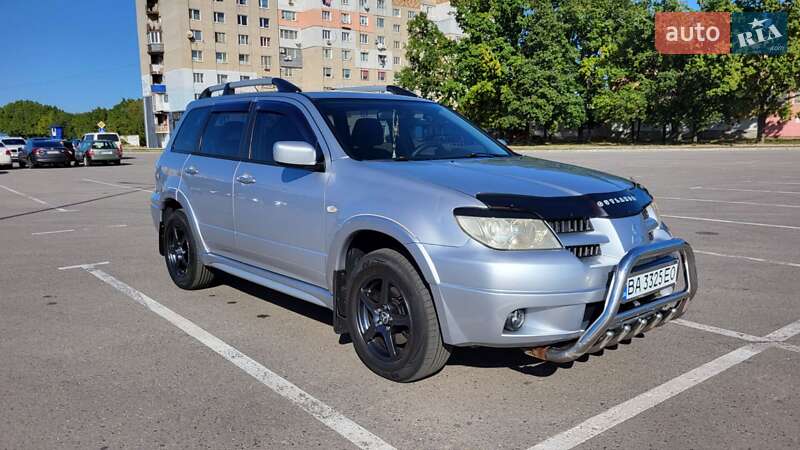 Внедорожник / Кроссовер Mitsubishi Outlander 2007 в Кропивницком фото 9 Внедорожник / Кроссовер Mitsubishi Outlander 2007 в Кропивницком