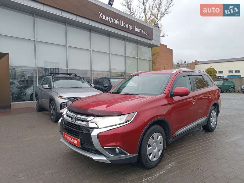 Внедорожник / Кроссовер Mitsubishi Outlander 2015 в Полтаве фото 3 Внедорожник / Кроссовер Mitsubishi Outlander 2015 в Полтаве