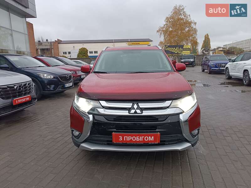 Внедорожник / Кроссовер Mitsubishi Outlander 2015 в Полтаве фото 2 Внедорожник / Кроссовер Mitsubishi Outlander 2015 в Полтаве