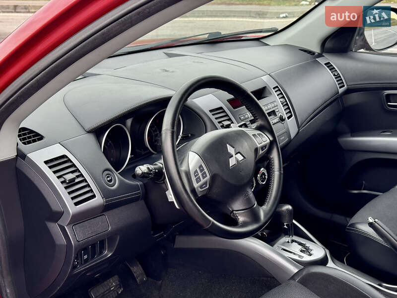 Внедорожник / Кроссовер Mitsubishi Outlander 2010 в Полтаве фото 19 Внедорожник / Кроссовер Mitsubishi Outlander 2010 в Полтаве