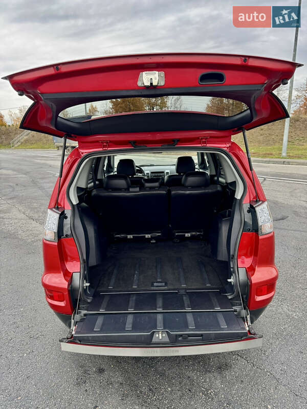 Внедорожник / Кроссовер Mitsubishi Outlander 2010 в Полтаве фото 38 Внедорожник / Кроссовер Mitsubishi Outlander 2010 в Полтаве