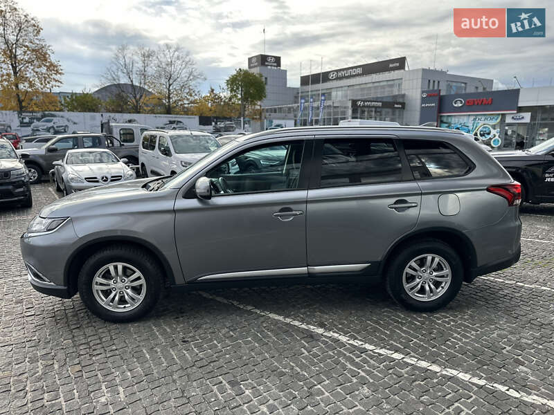 Позашляховик / Кросовер Mitsubishi Outlander 2017 в Дніпрі