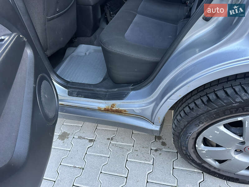 Внедорожник / Кроссовер Mitsubishi Outlander 2005 в Ивано-Франковске фото 17 Внедорожник / Кроссовер Mitsubishi Outlander 2005 в Ивано-Франковске